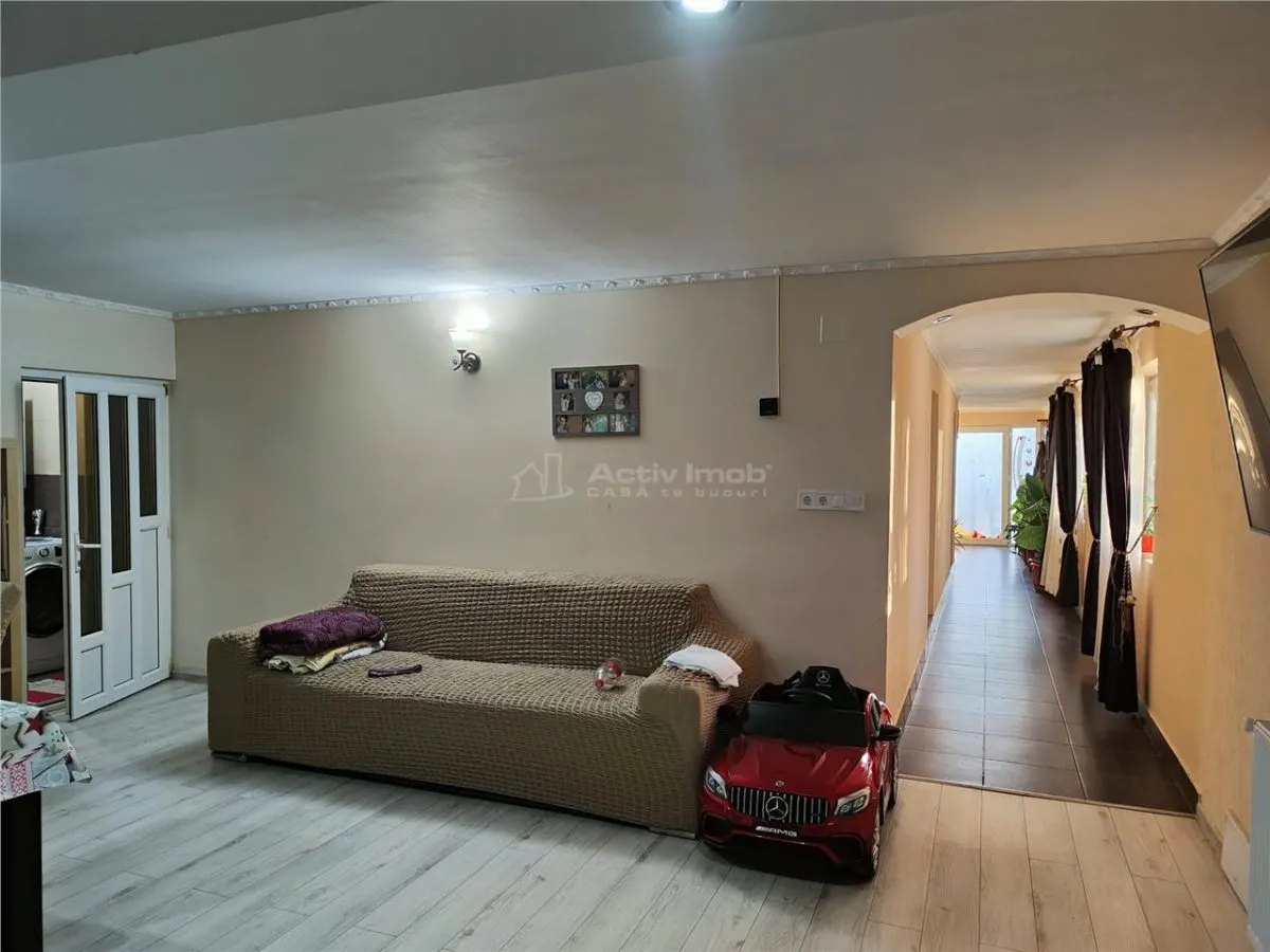 Maison Moderne Récemment Rénovée à Lipanesti - foto 2