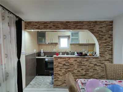 Maison Moderne Récemment Rénovée à Lipanesti - foto 3