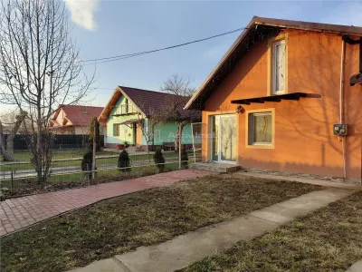 Maison Moderne Récemment Rénovée à Lipanesti - foto 10