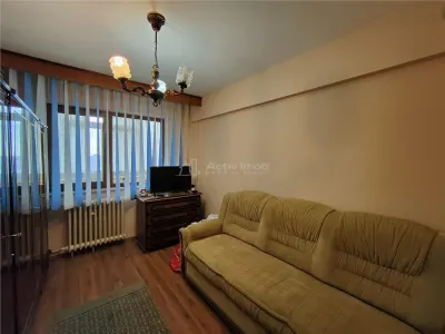 3-Bedroom Apartment with Separated Layout, Bd. Republicii, Ploiești - Ploiesti