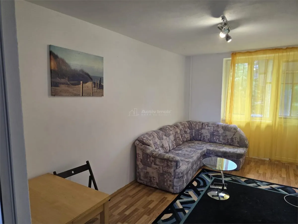 Apartment with 2 bedrooms for sale 45 sqm in Resita, Moroasa 1 area - foto 5