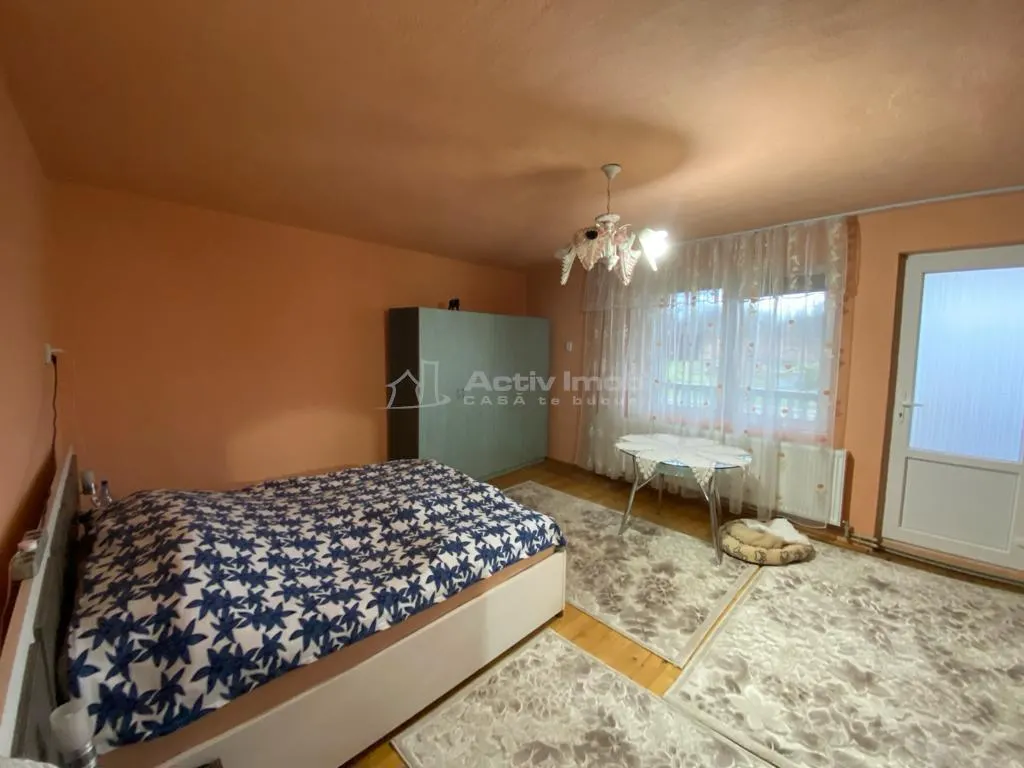 Bolvasnita: Villa de Dos Plantas con Terreno 1.007 m² y Nave 156 m² - foto 5