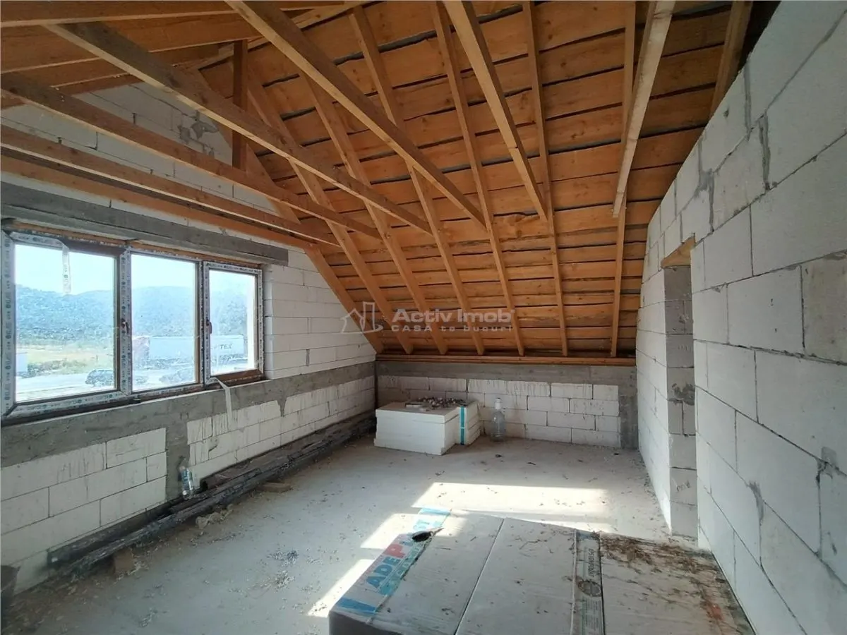 ساودوفا فيتشي، منزل على الطريق مع قطعة أرض 3.251 م² - foto 4