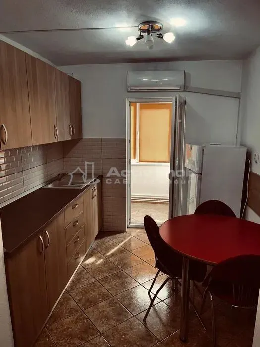 Appartement Deux Chambres à Louer, Secteur Ancien Ministère, Targoviste - foto 3