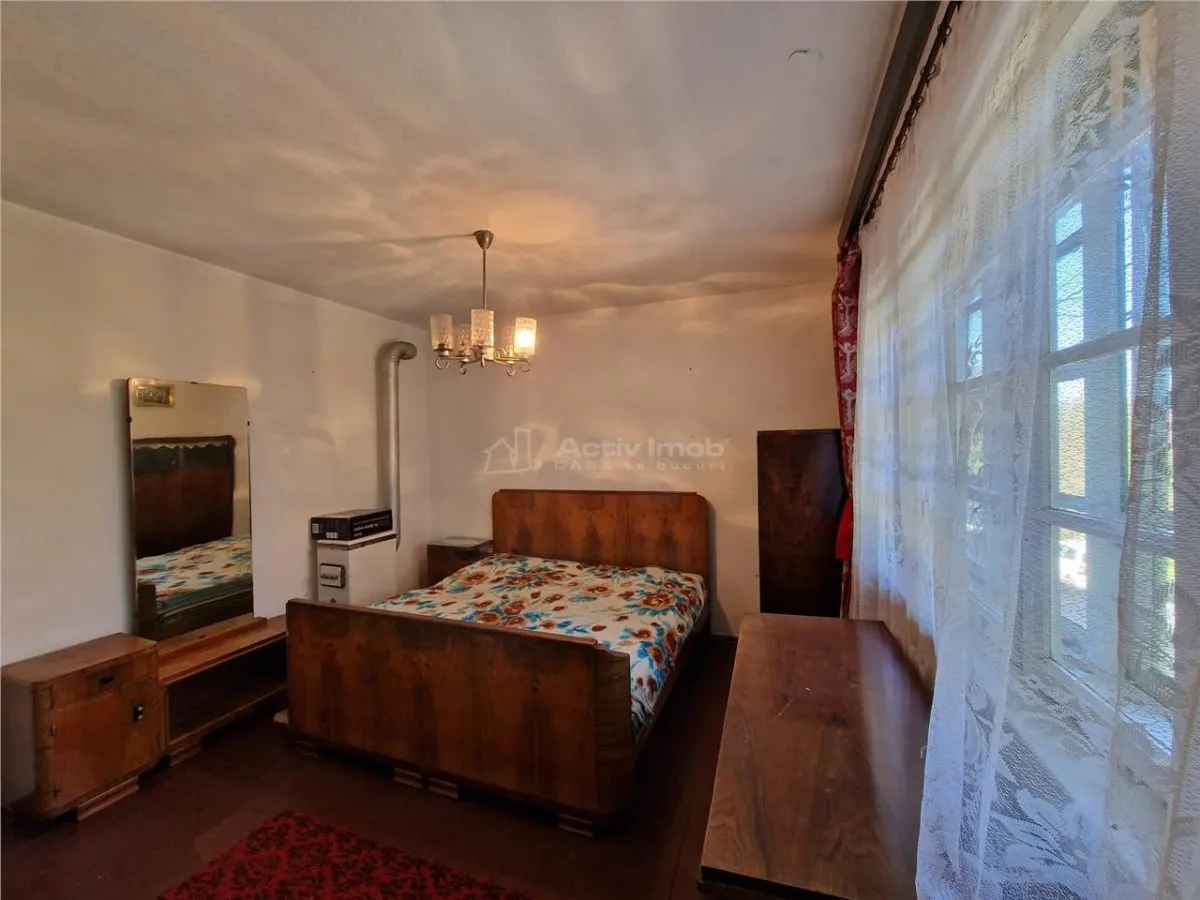 House / villa for sale 110 sqm in Resita, Muncitoresc area - foto 2