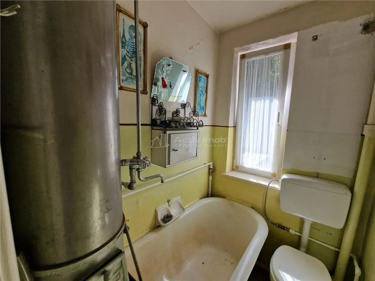 House / villa for sale 110 sqm in Resita, Muncitoresc area - foto 11
