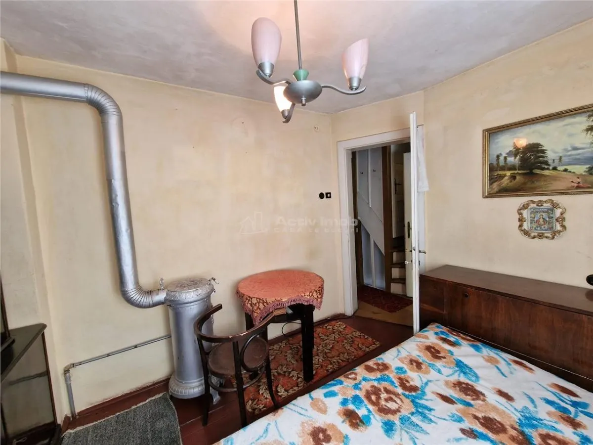 House / villa for sale 110 sqm in Resita, Muncitoresc area - foto 13