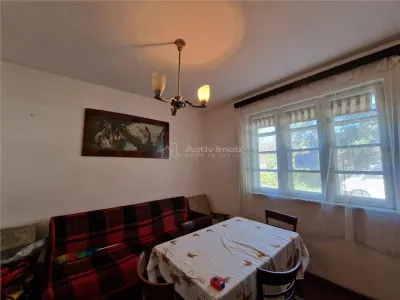 House / villa for sale 110 sqm in Resita, Muncitoresc area - foto 4