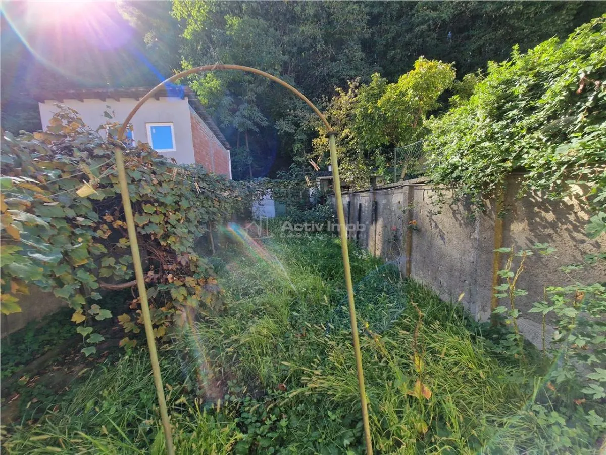 House / villa for sale 110 sqm in Resita, Muncitoresc area - foto 6