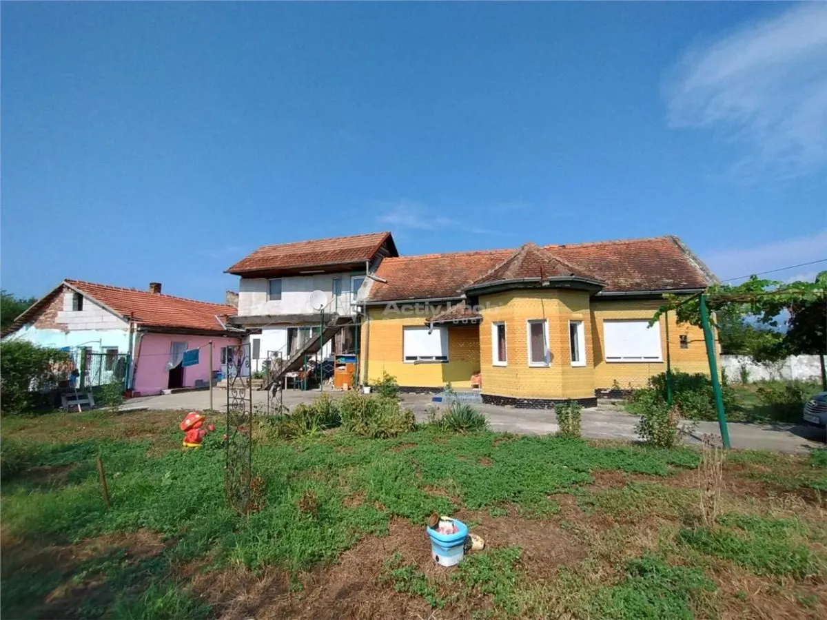 Caransebes, Casa de Ladrillo con Parcela de 585 m², Zona Sesu Rosu - foto 17