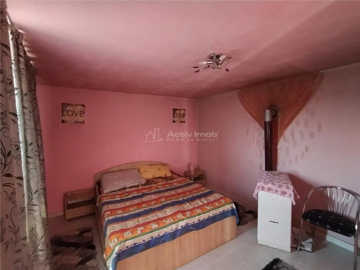Caransebes, Casa de Ladrillo con Parcela de 585 m², Zona Sesu Rosu - foto 4
