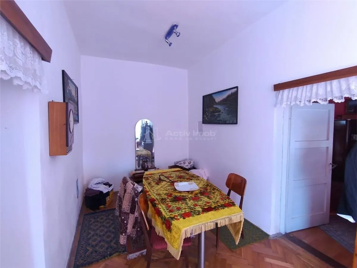Caransebes, Casa de Ladrillo con Parcela de 585 m², Zona Sesu Rosu - foto 9