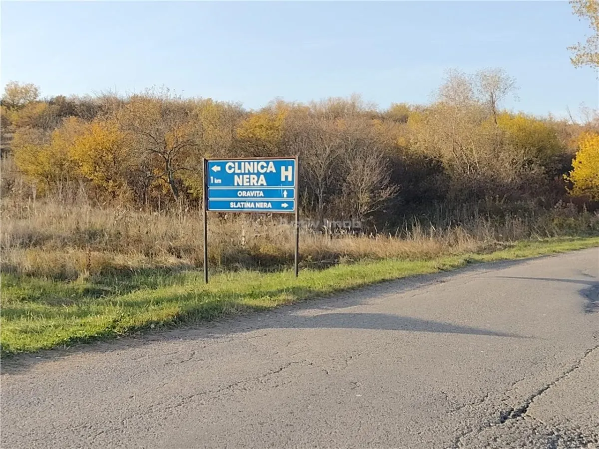 Slatina-Nera, 1445 m² Terrain Routier Bordant la Rivière Nera - foto 4