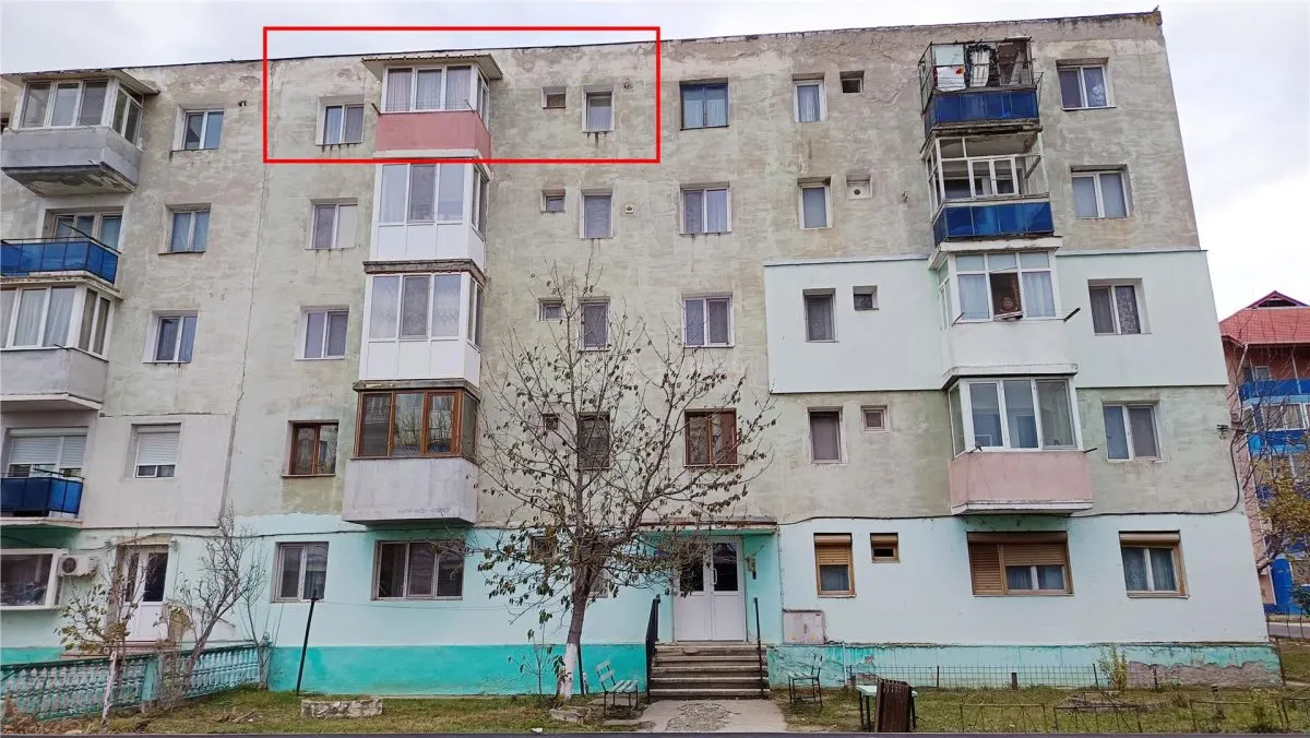 Moldova Noua, Apartamento de 2 Dormitorios Semidocumentado - foto 15