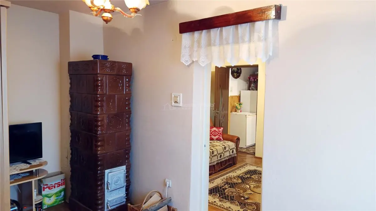 Moldova Noua, Apartamento de 2 Dormitorios Semidocumentado - foto 10