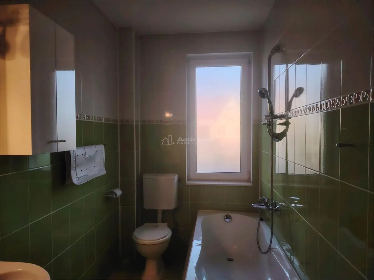 Casa situata in cartierul rezidential Irish Town, se vinde mobilata si utilata modern sau se inchiriaza - foto 11