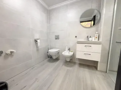 Apartament central - 90 mp util - curte linistita - foto 11