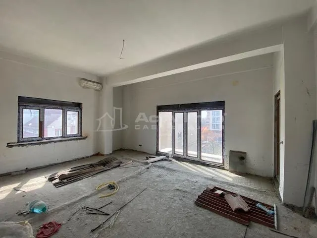 赫拉什特劳公园附近的优异别墅出租 - foto 9