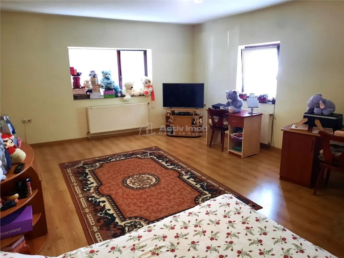 Baia Mare | Casa de Tres Dormitorios | Centro Histórico - foto 1