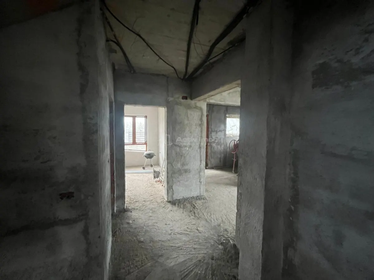 Lugoj, Villa La Rosu, 6 Chambres, 263 m², Costeiu - foto 13