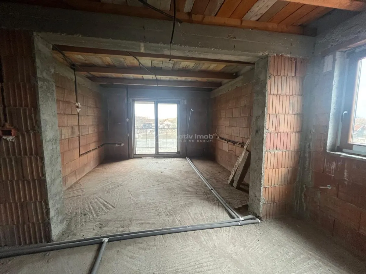 Lugoj, Villa La Rosu, 6 Chambres, 263 m², Costeiu - foto 23