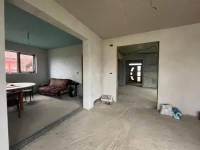 Lugoj, Villa La Rosu, 6 Chambres, 263 m², Costeiu - foto 10