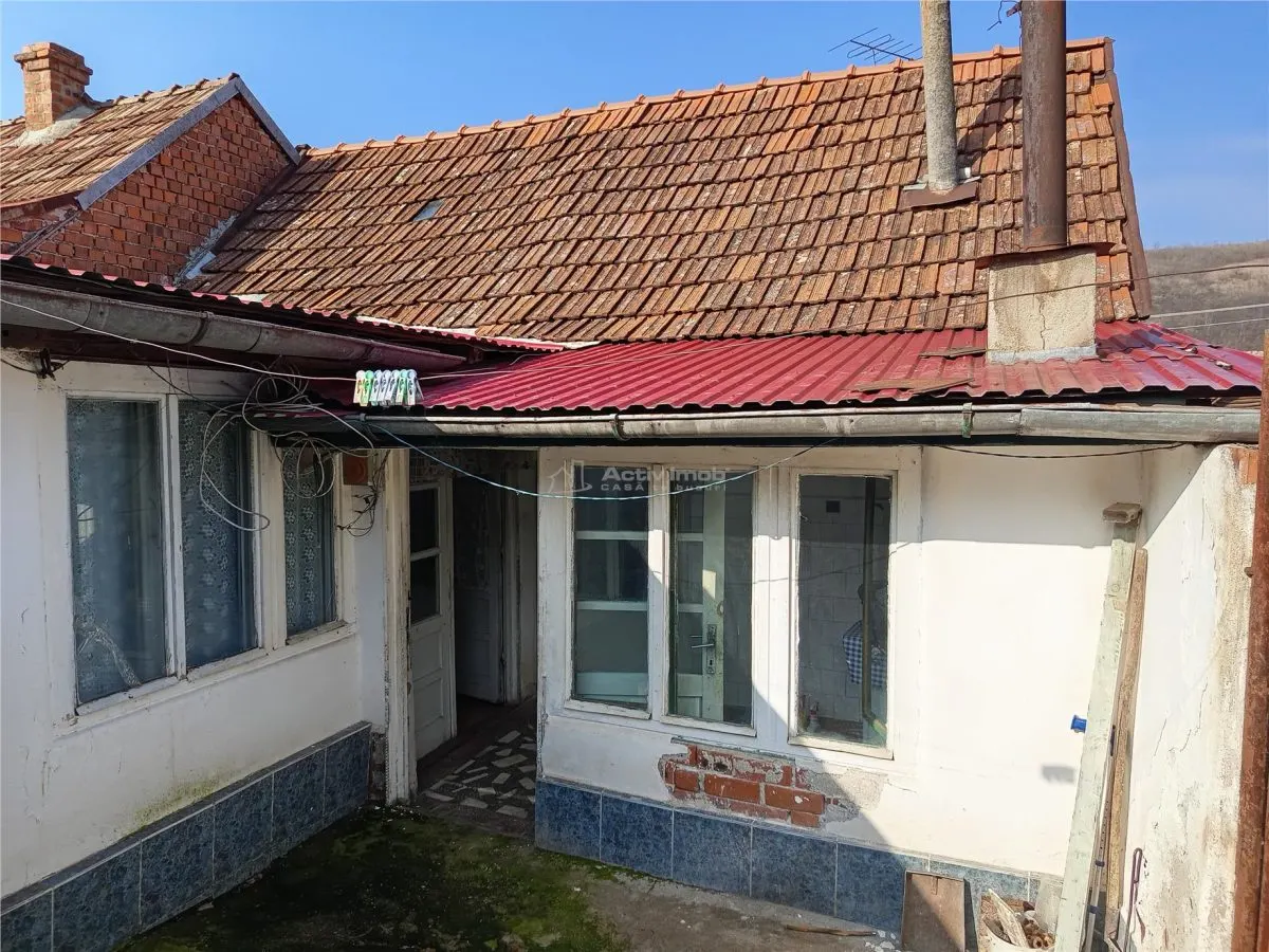 Ciclova, Maison de 10 Pièces pour Deux Familles, 1.439 m² de Terrain - foto 21