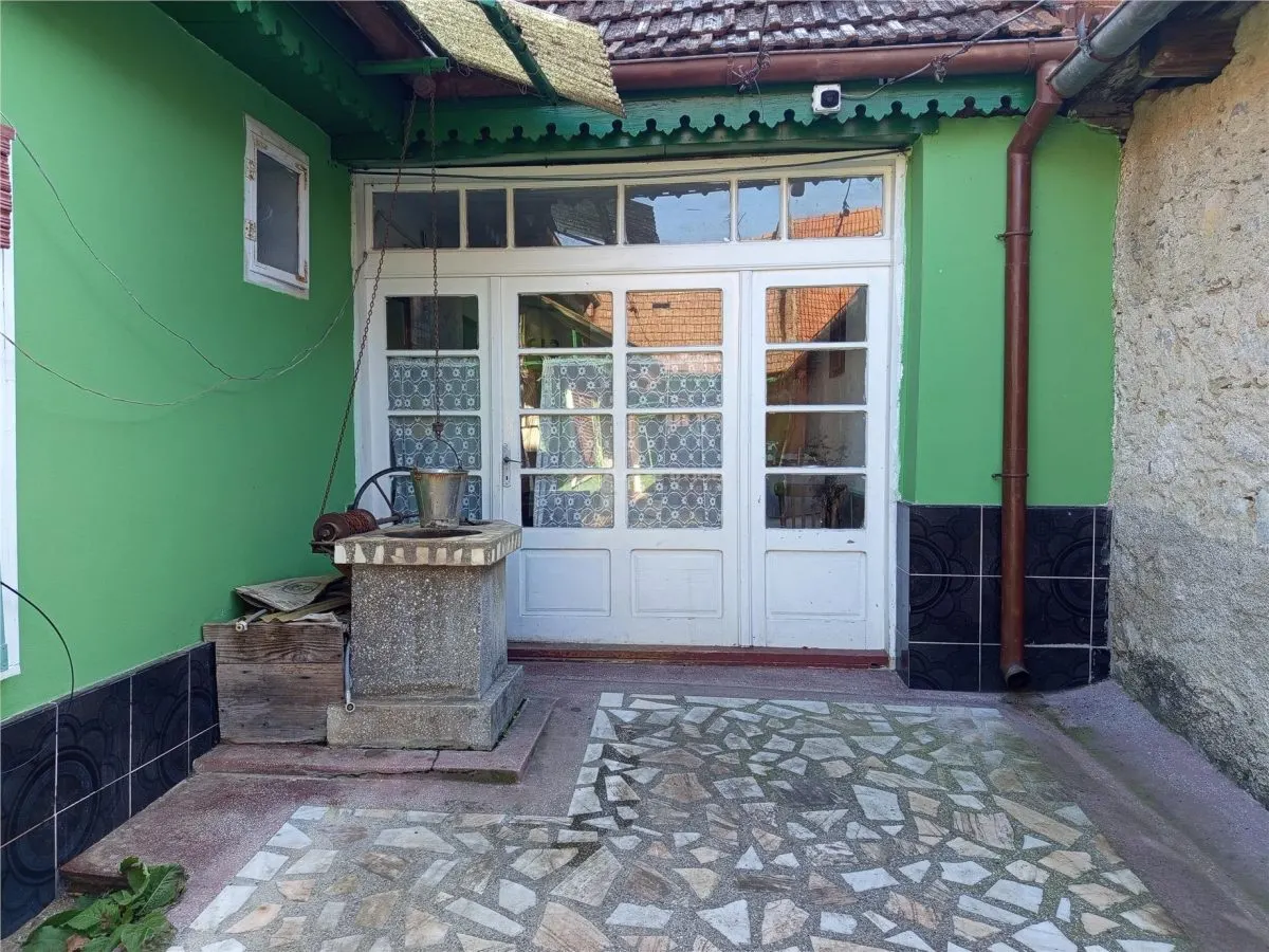 Ciclova, Maison de 10 Pièces pour Deux Familles, 1.439 m² de Terrain - foto 8