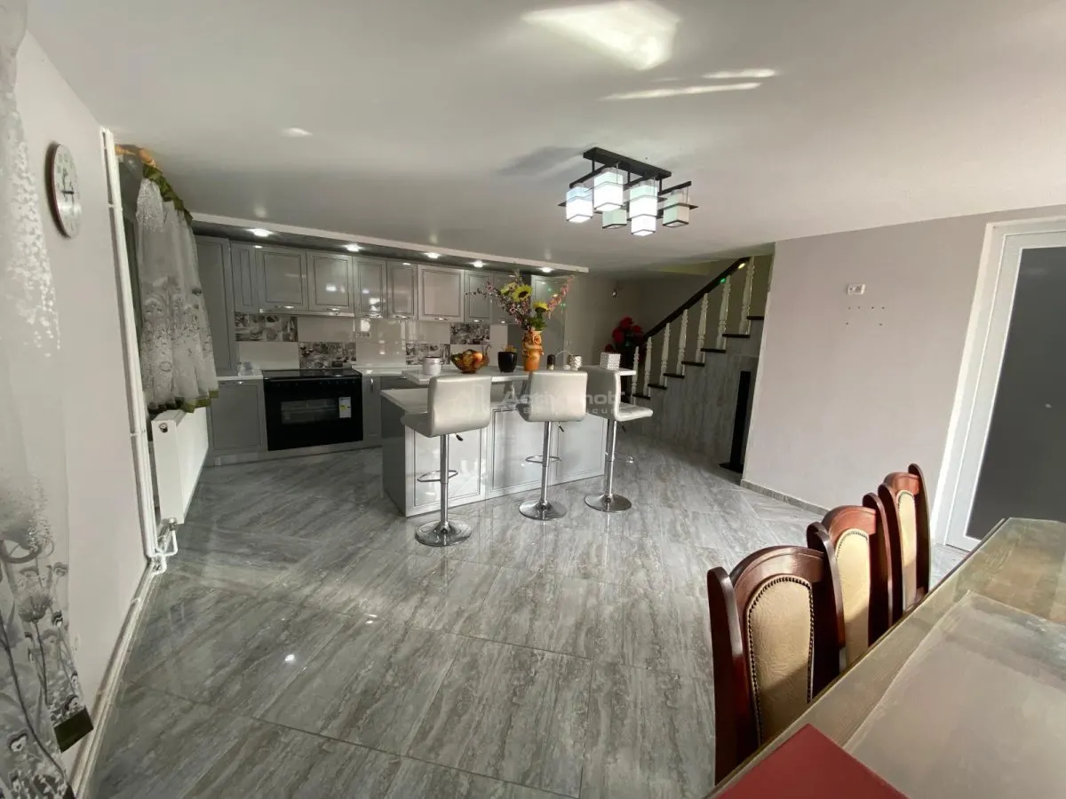 Iaz, Casa la Curete – 9 Bedrooms, 2,892 m² Estate - foto 3