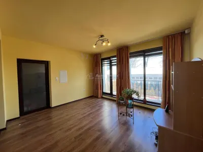 Lugoj, Villa P+2+Mansarde, 656 m², Construite, Opportunité d'Investissement, Localisation Stratégique - foto 5