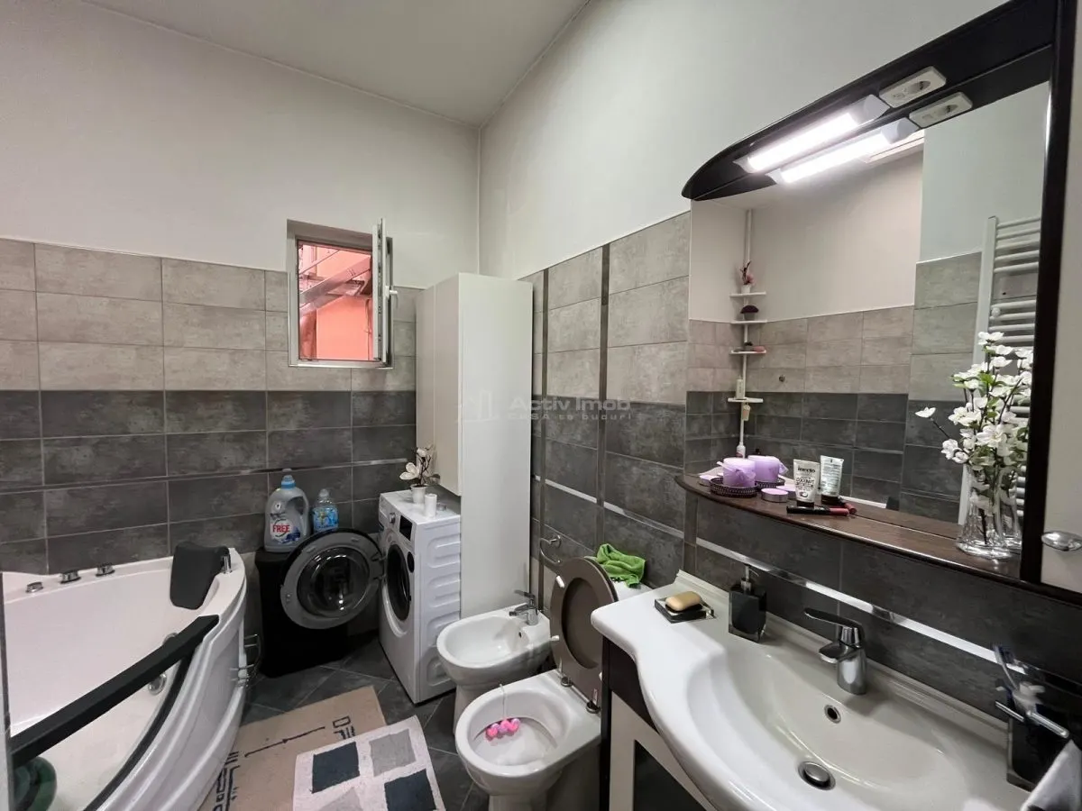 Lugoj, Villa 6 Chambres, Parcelle 511 m², Str. Oituz n°1 - foto 7
