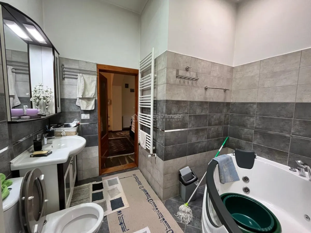 Lugoj, Villa 6 Chambres, Parcelle 511 m², Str. Oituz n°1 - foto 9