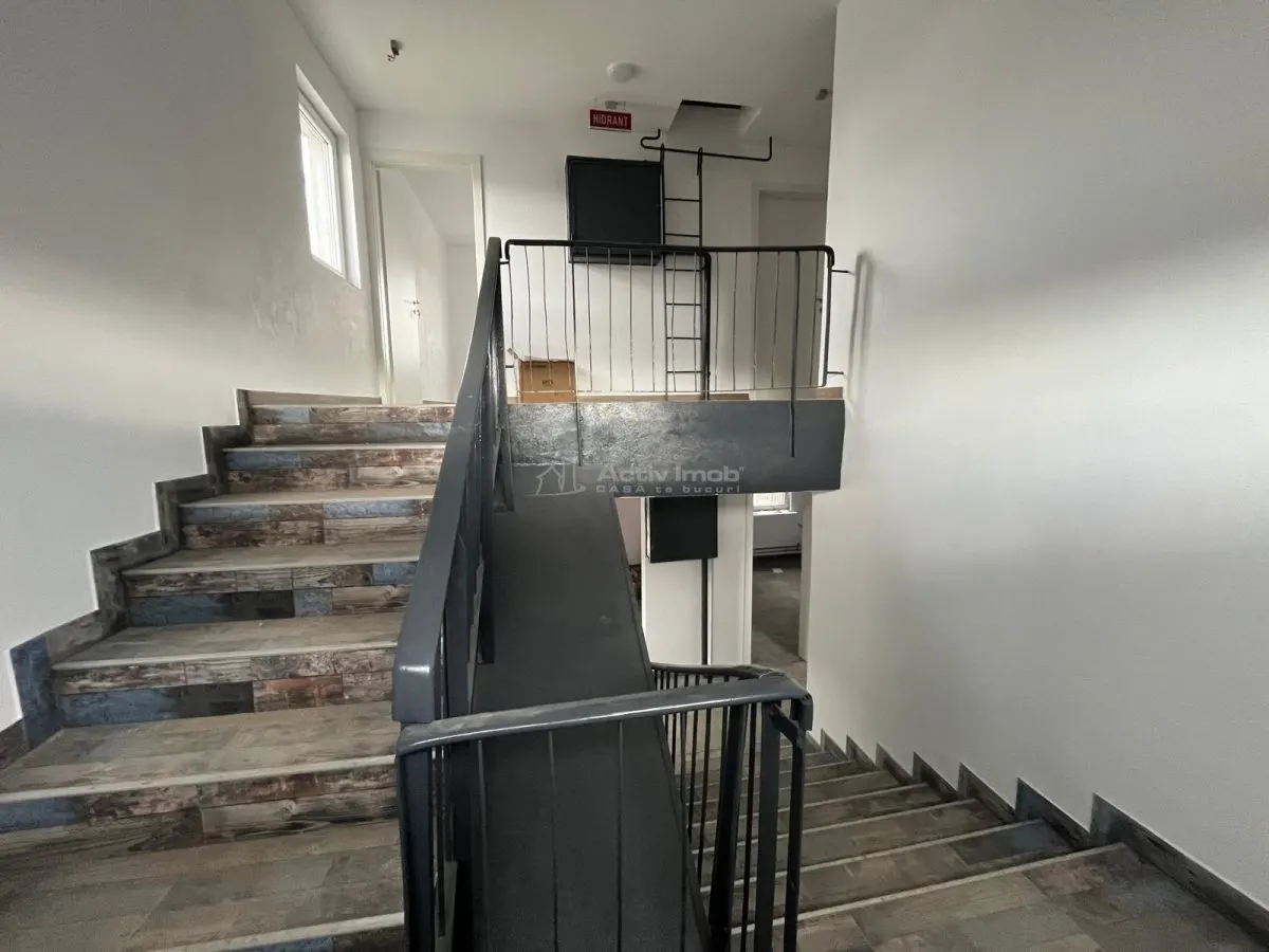 Lugoj, Pension 16 Chambres, 850 m², Rénovée, Rue Principale - foto 12