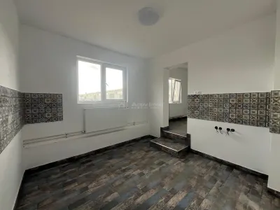 Lugoj, Pension 16 Chambres, 850 m², Rénovée, Rue Principale - foto 13
