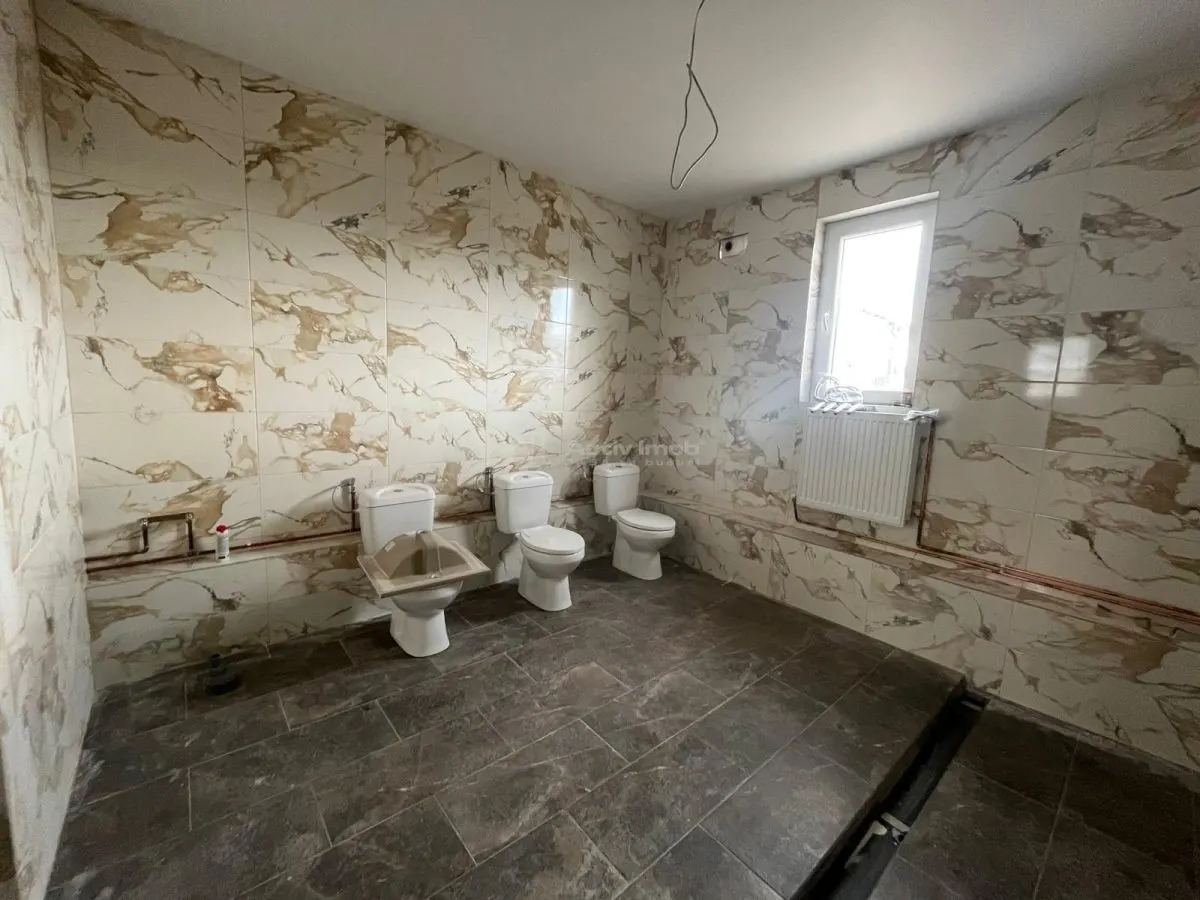 Lugoj, Pension 16 Chambres, 850 m², Rénovée, Rue Principale - foto 18