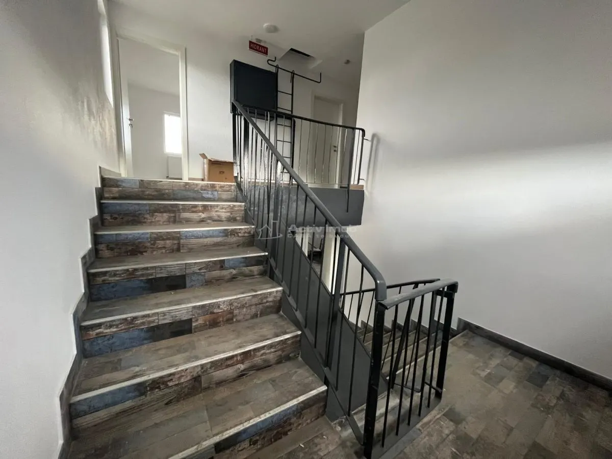 Lugoj, Pension 16 Chambres, 850 m², Rénovée, Rue Principale - foto 20