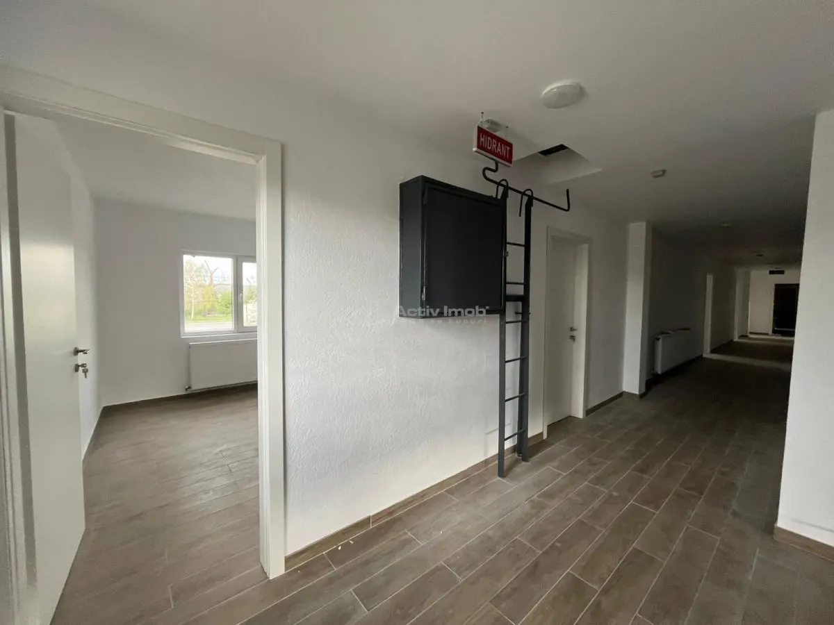 Lugoj, Pension 16 Chambres, 850 m², Rénovée, Rue Principale - foto 21