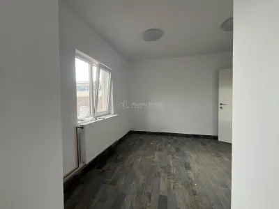 Lugoj, Pension 16 Chambres, 850 m², Rénovée, Rue Principale - foto 23
