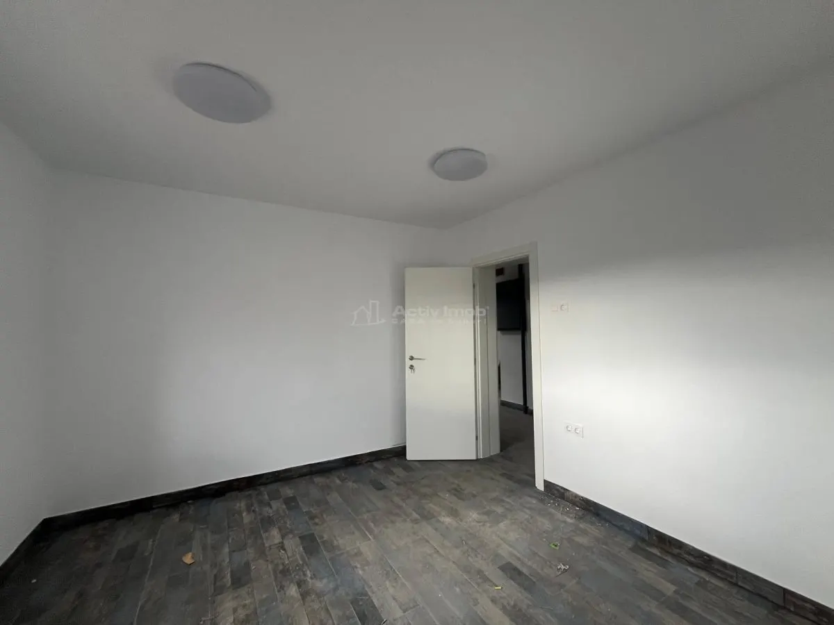 Lugoj, Pension 16 Chambres, 850 m², Rénovée, Rue Principale - foto 24