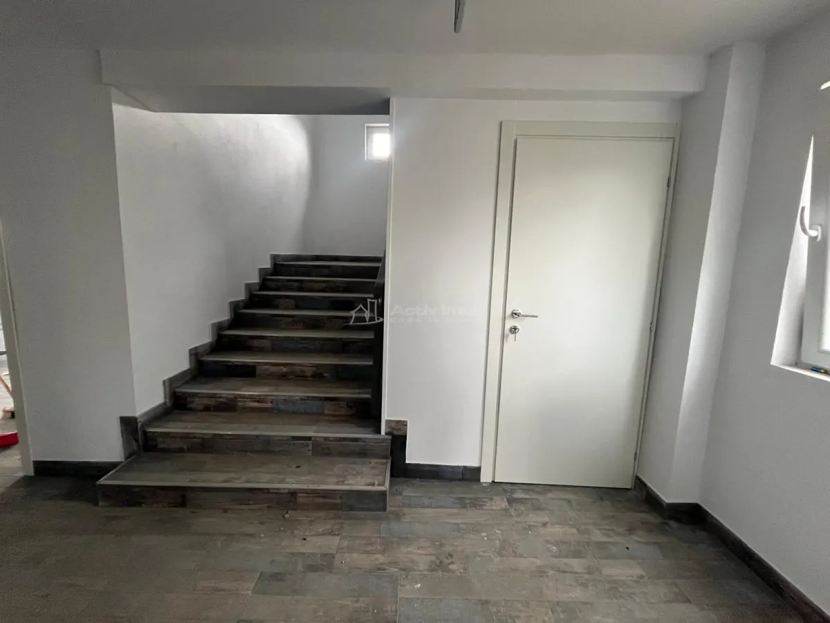 Lugoj, Pension 16 Chambres, 850 m², Rénovée, Rue Principale - foto 25