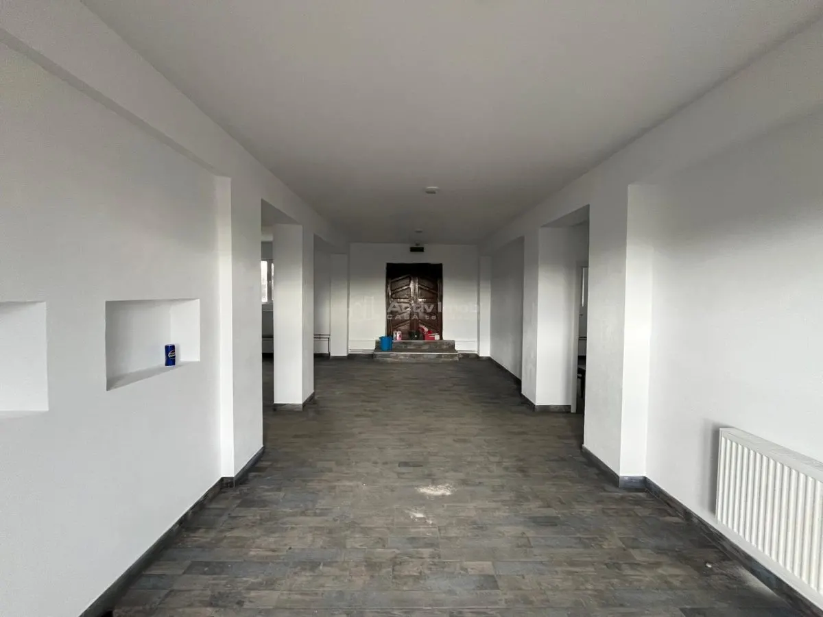Lugoj, Pension 16 Chambres, 850 m², Rénovée, Rue Principale - foto 7