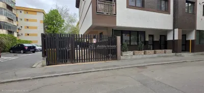 塞巴斯蒂安商业空间带露台出售 - Bucuresti