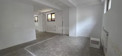 Spatiu comercial cu terasa de vanzare Sebastian - foto 13
