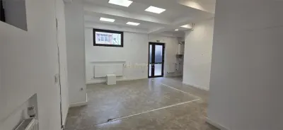 Spatiu comercial cu terasa de vanzare Sebastian - foto 6