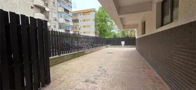 Spatiu comercial cu terasa de vanzare Sebastian - foto 7