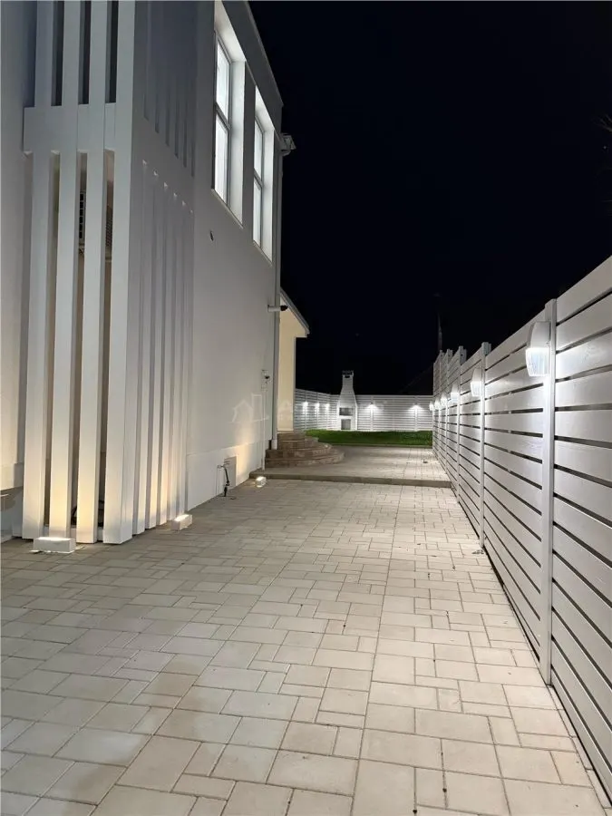 Maison Rez-de-chaussée + 1er + 2e Étage - 2024 - foto 2