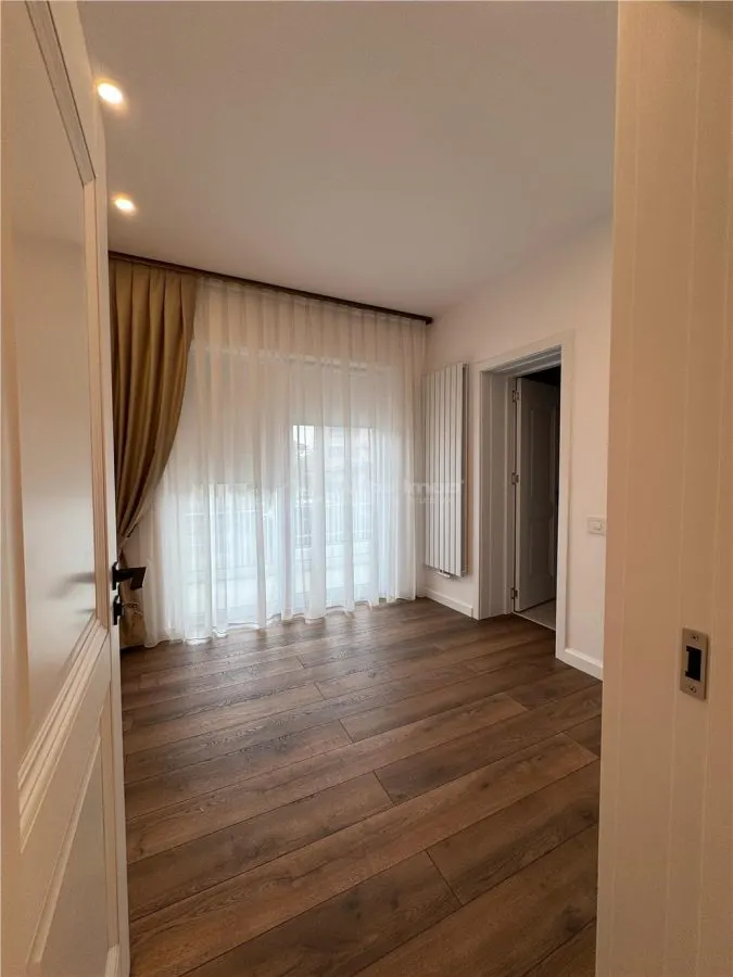 Maison Rez-de-chaussée + 1er + 2e Étage - 2024 - foto 10