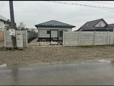 3-Bedroom Detached Houses – All Utilities – Asphalt Road – Rapid Move-In - Mihailesti