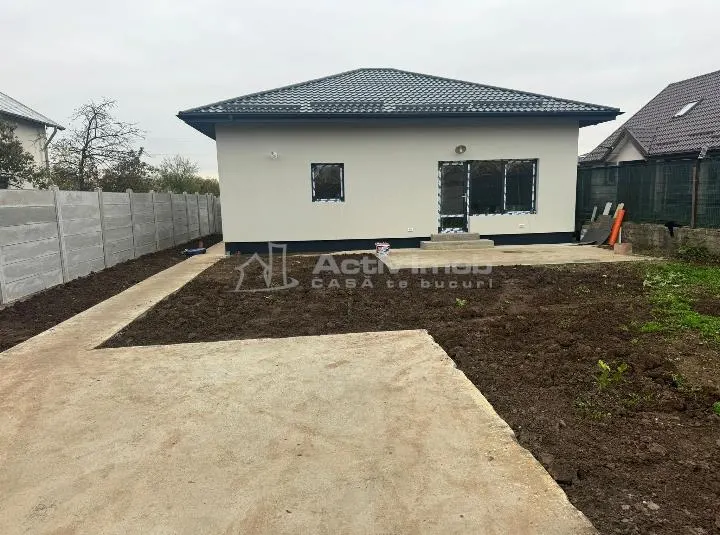 3-Bedroom Detached Houses – All Utilities – Asphalt Road – Rapid Move-In - foto 2