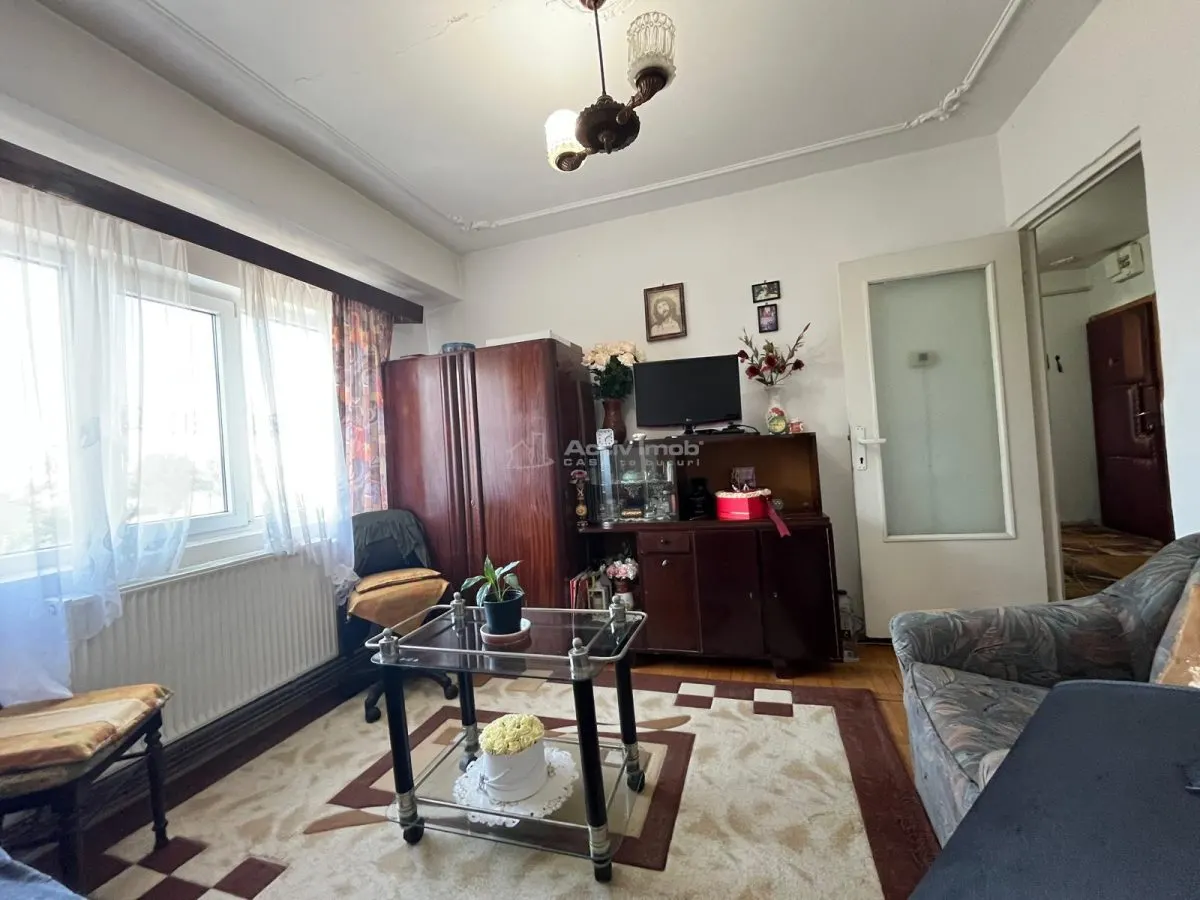 Apartment with 2 bedrooms for sale 53 sqm in Lugoj - foto 12